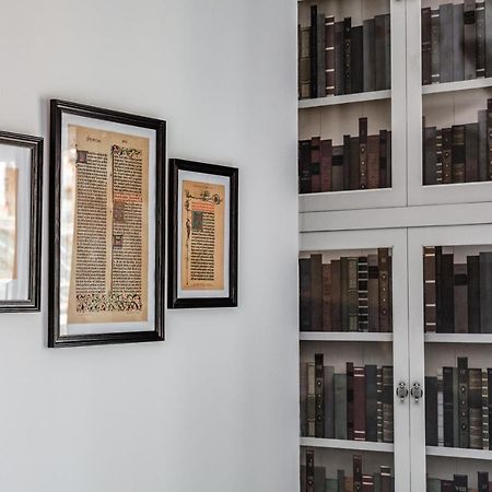 Bookinist Apartment Lviv Eksteriør bilde