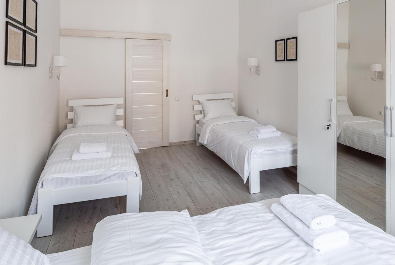 Bookinist Apartment Lviv Eksteriør bilde